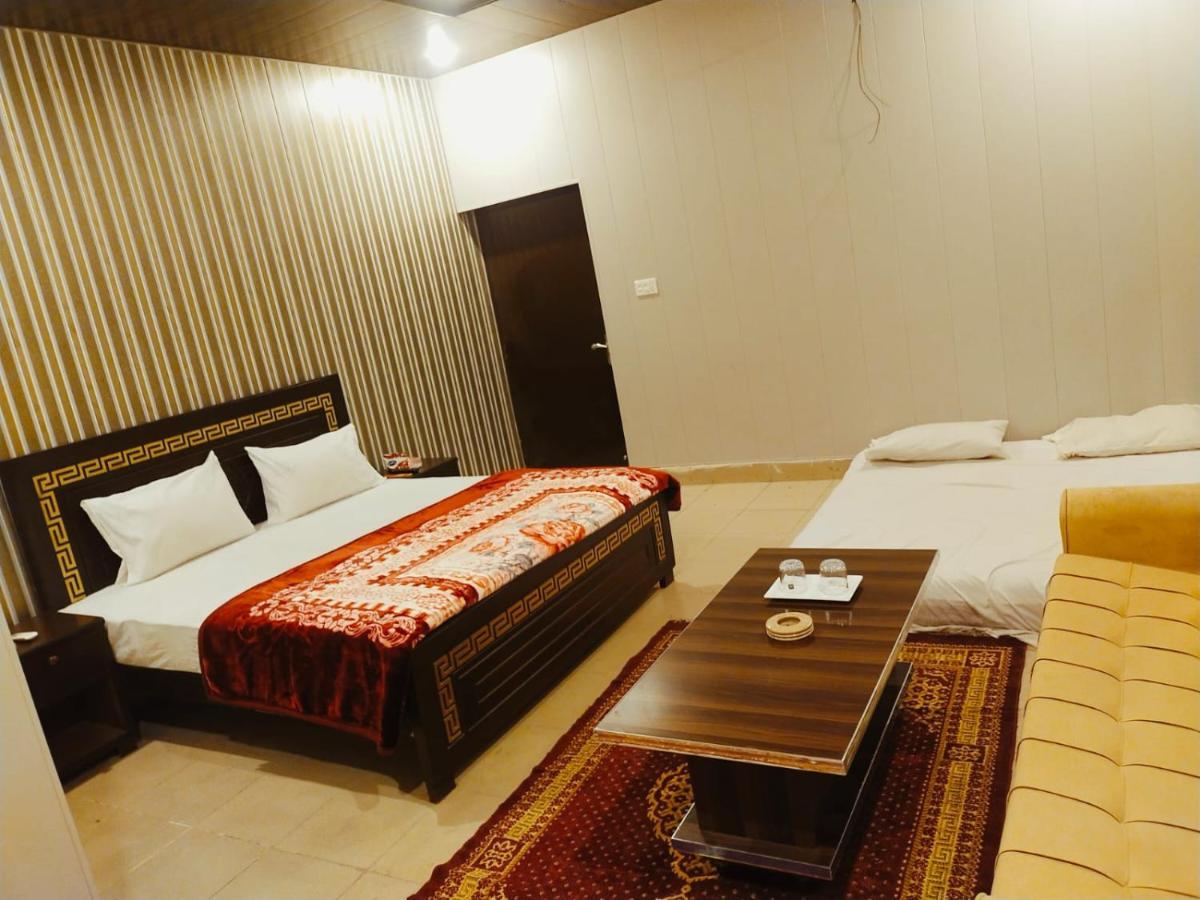 Royal Fort Executive Hotel Gulberg Lahore Exterior photo