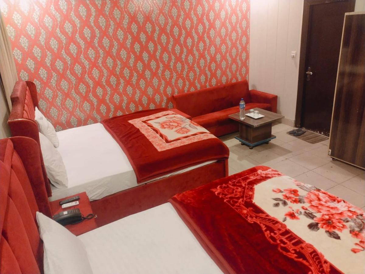 Royal Fort Executive Hotel Gulberg Lahore Exterior photo