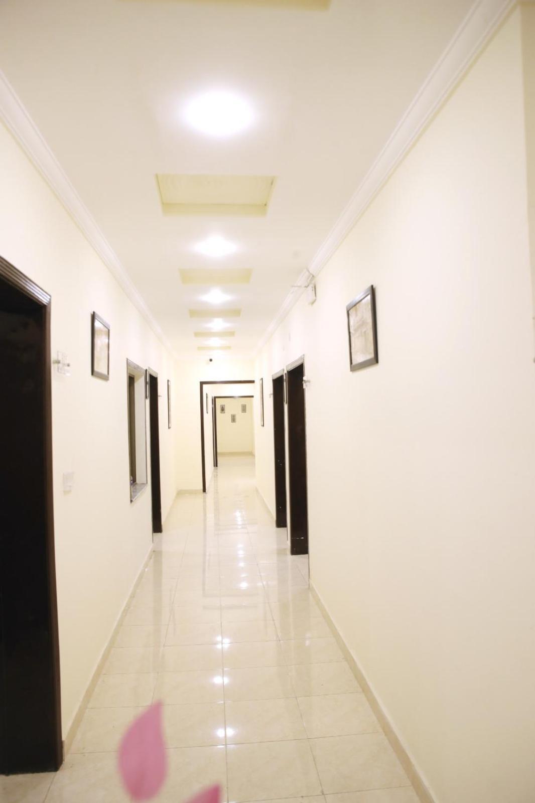 Royal Fort Executive Hotel Gulberg Lahore Exterior photo