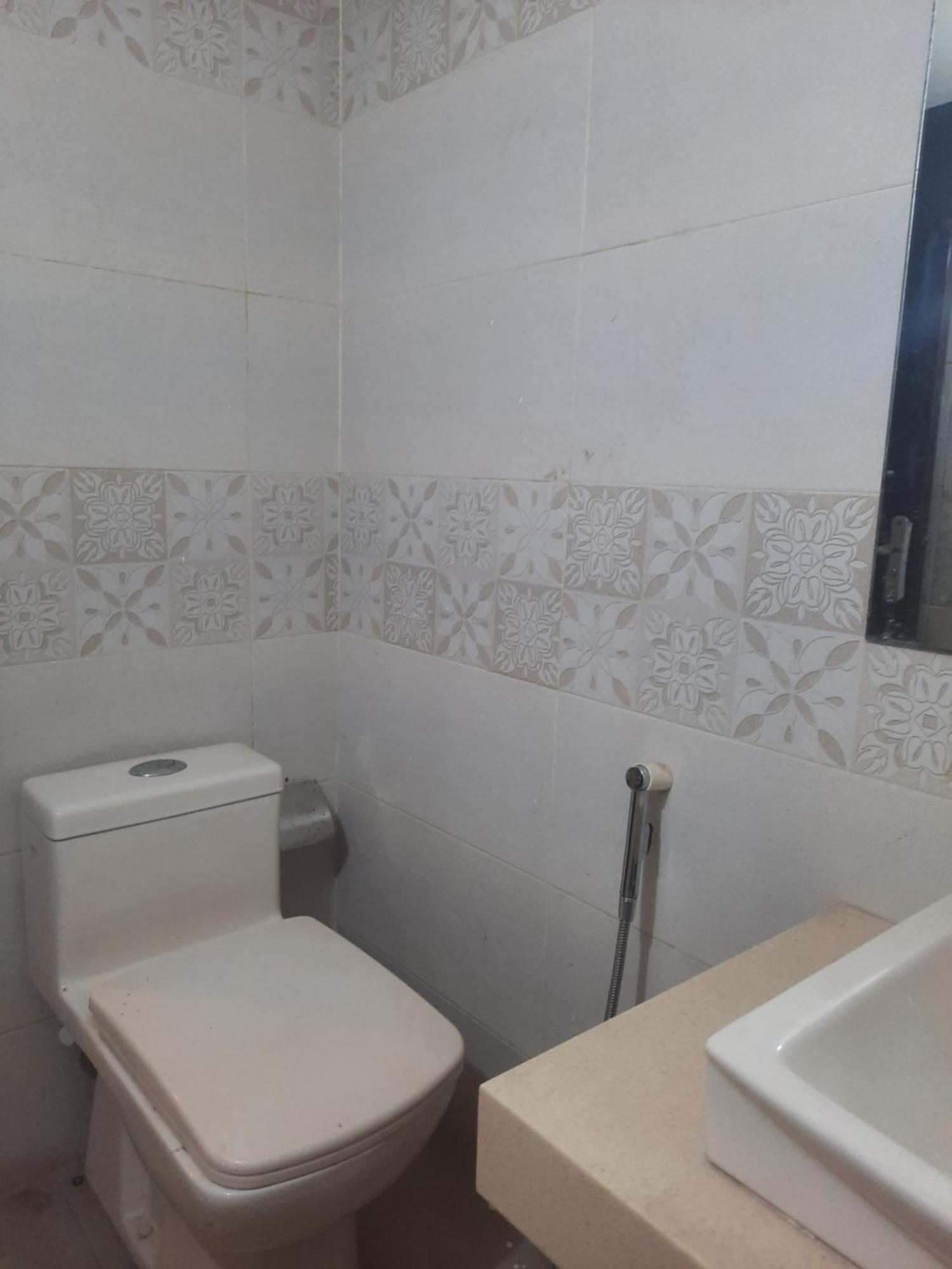 Royal Fort Executive Hotel Gulberg Lahore Room photo